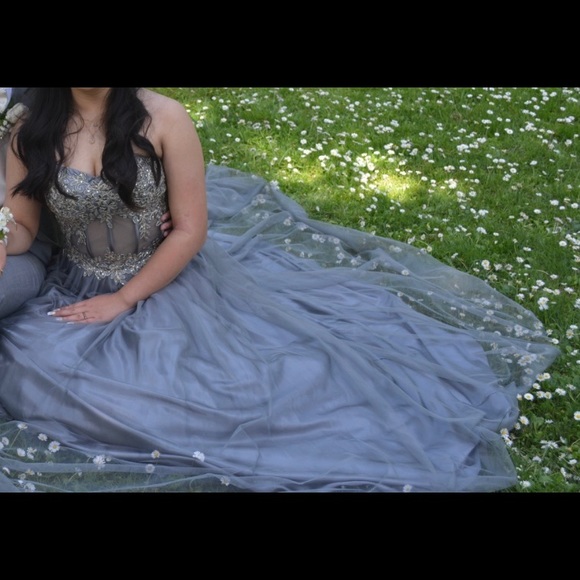 Windsor Dresses & Skirts - PROM DRESS ❤️